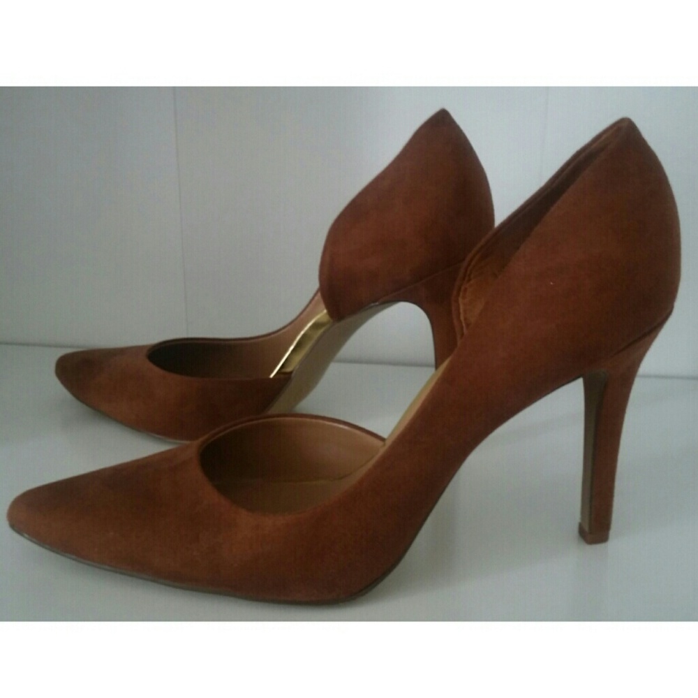 Brown Suede Pumps